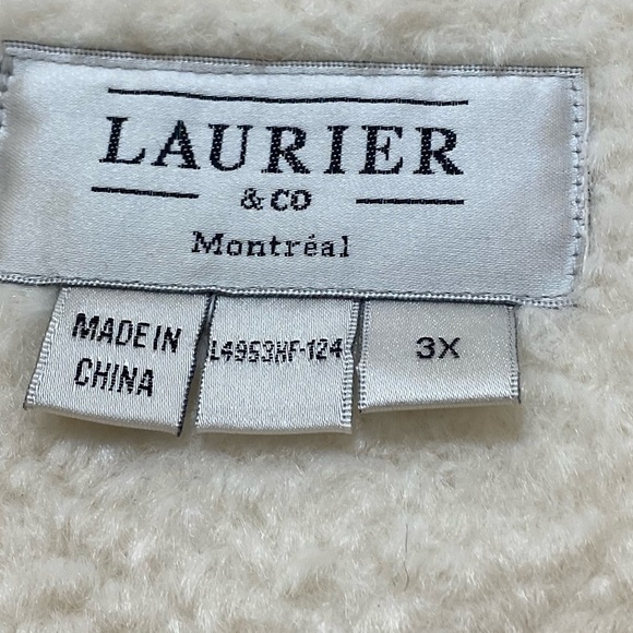 NWT LAURIER Women’s Hooded Faux Fur Coat With Storm Cuffs Size 3X. - Picture 12 of 13